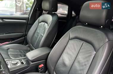 Седан Audi A3 2015 в 
