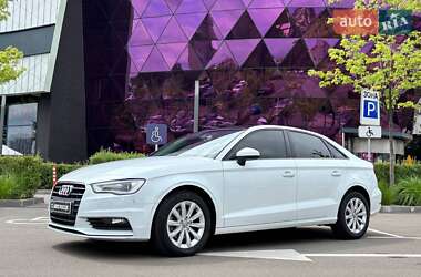 Седан Audi A3 2015 в 