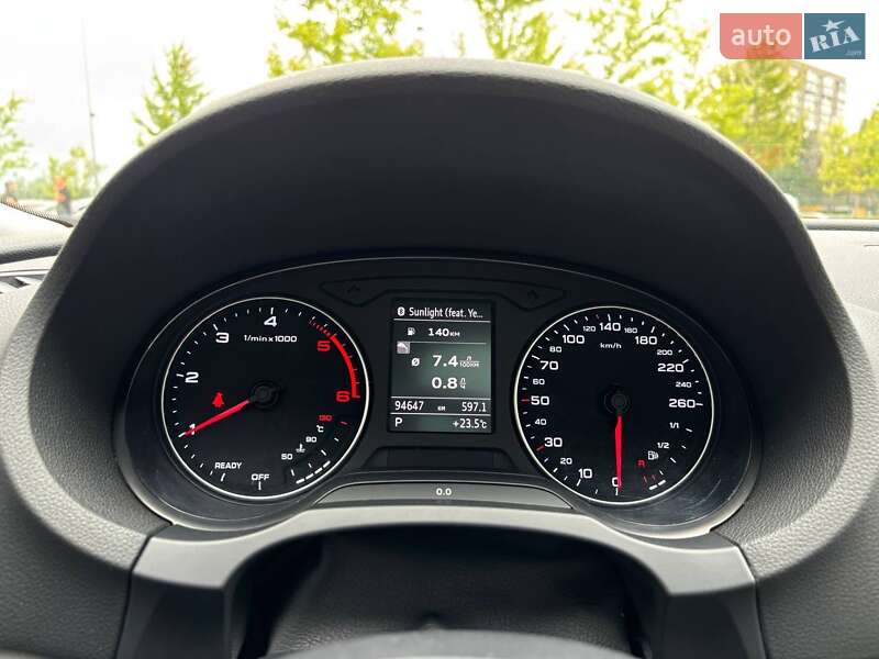 Седан Audi A3 2015 в Киеве