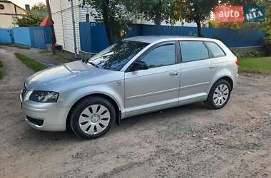 Хэтчбек Audi A3 2006 в 