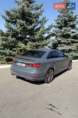 Седан Audi A3 2017 в 