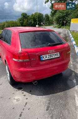 Хэтчбек Audi A3 2003 в 