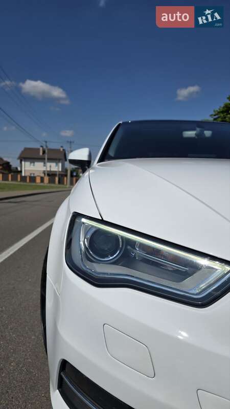 Хэтчбек Audi A3 2015 в Киеве