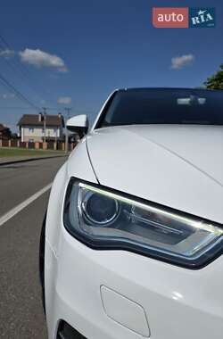 Хэтчбек Audi A3 2015 в 