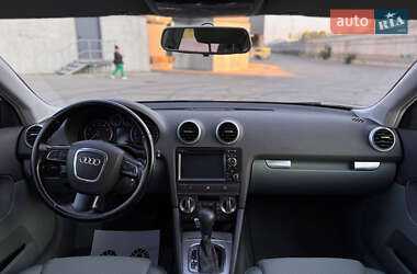 Хэтчбек Audi A3 2009 в 