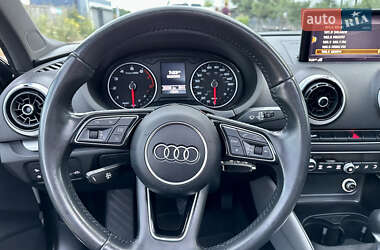 Седан Audi A3 2018 в 