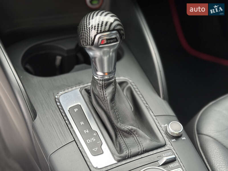 Седан Audi A3 2014 в Ужгороде