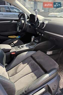 Хэтчбек Audi A3 2018 в 