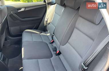 Хэтчбек Audi A3 2010 в 
