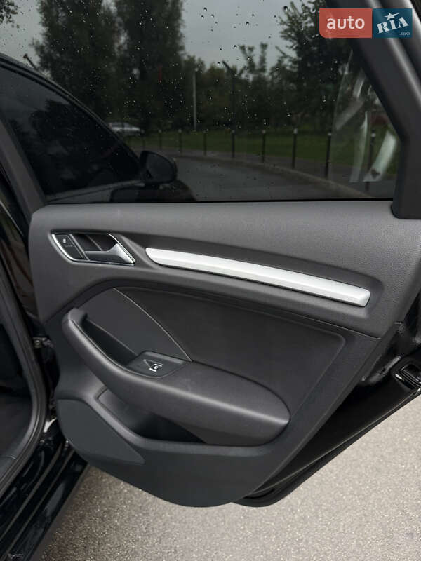 Седан Audi A3 2016 в Білій Церкві