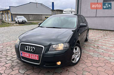 Хэтчбек Audi A3 2005 в 