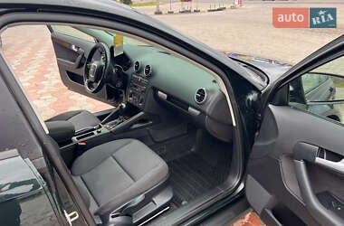 Хэтчбек Audi A3 2005 в 