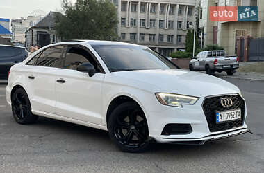 Седан Audi A3 2016 в 