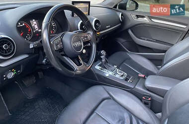 Седан Audi A3 2016 в 