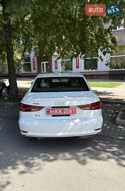 Седан Audi A3 2017 в 