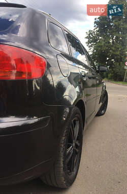 Хэтчбек Audi A3 2005 в 