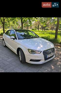 Седан Audi A3 2015 в Запоріжжі