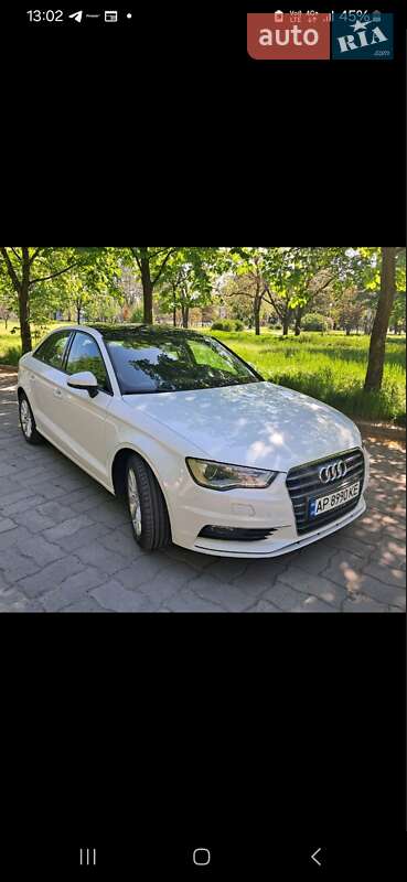 Седан Audi A3 2015 в 