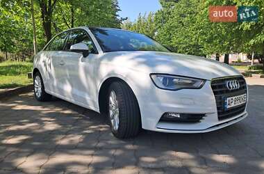 Седан Audi A3 2015 в 