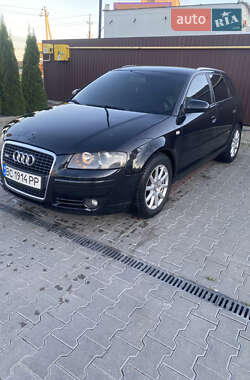 Хэтчбек Audi A3 2005 в 