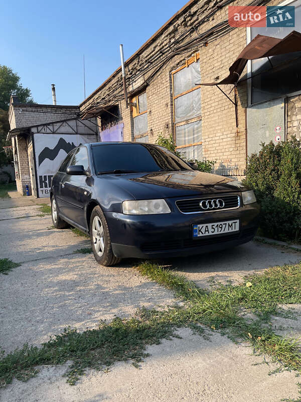 Хэтчбек Audi A3 2001 в Киеве