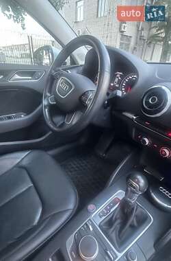 Седан Audi A3 2016 в 