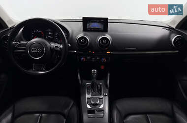 Седан Audi A3 2015 в 