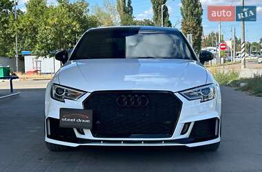 Хэтчбек Audi A3 2016 в 