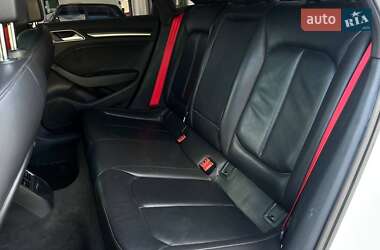 Хэтчбек Audi A3 2016 в 