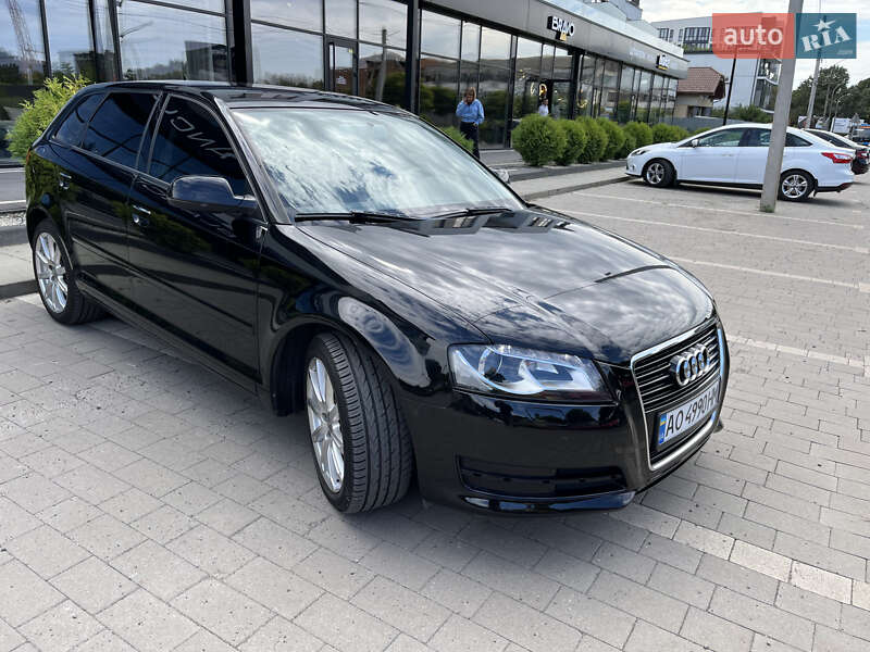 Хетчбек Audi A3 2012 в Ужгороді