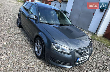Хэтчбек Audi A3 2009 в 