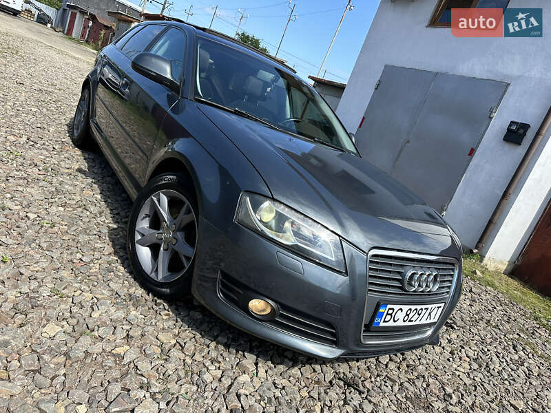 Хэтчбек Audi A3 2009 в 