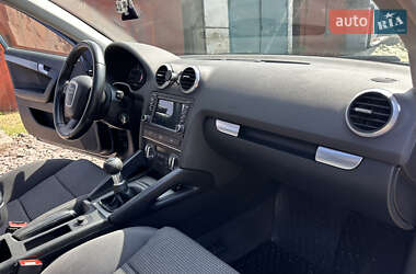 Хэтчбек Audi A3 2009 в 