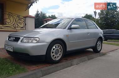 Хэтчбек Audi A3 1998 в 