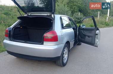 Хэтчбек Audi A3 1998 в 