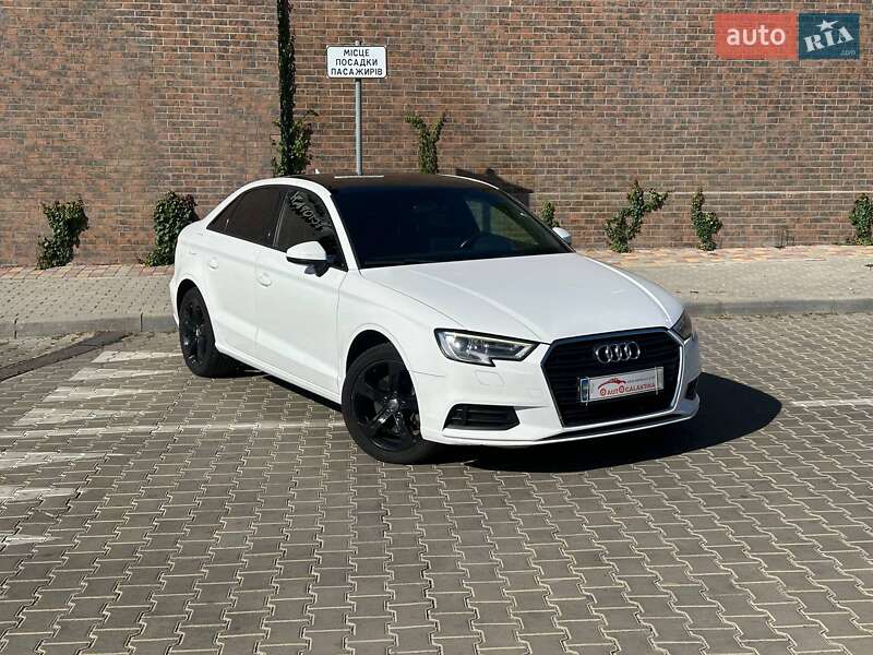 Седан Audi A3 2017 в Одесі
