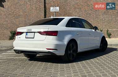 Седан Audi A3 2017 в 