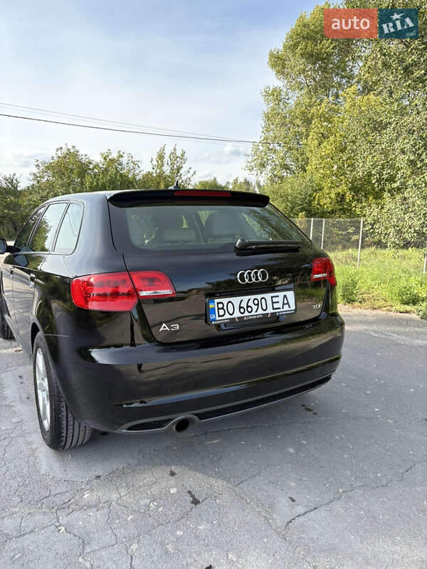 Хэтчбек Audi A3 2012 в Лановцах