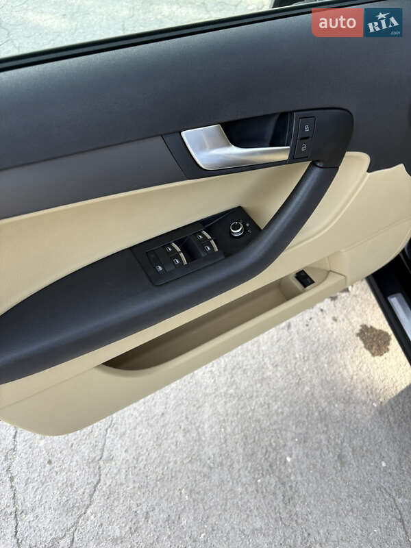 Хэтчбек Audi A3 2012 в Лановцах