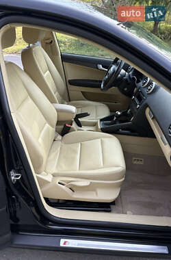 Хэтчбек Audi A3 2012 в 
