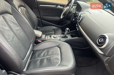 Седан Audi A3 2016 в 
