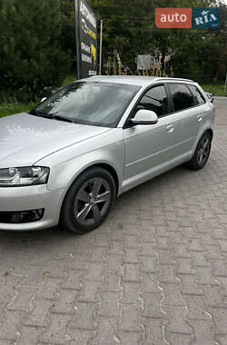 Хэтчбек Audi A3 2008 в 