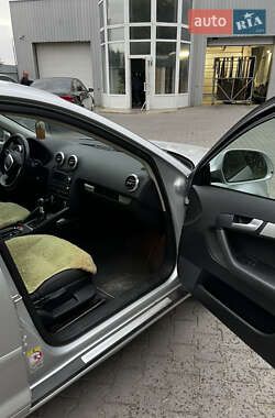 Хэтчбек Audi A3 2008 в 