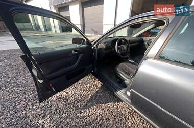 Хэтчбек Audi A3 2003 в 
