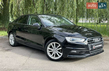 Седан Audi A3 2015 в Киеве
