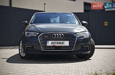 Хэтчбек Audi A3 2017 в Хмельницком