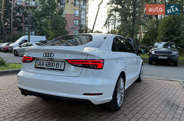 Седан Audi A3 2016 в 