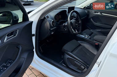 Седан Audi A3 2016 в 