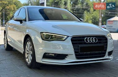Седан Audi A3 2015 в 