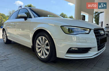 Седан Audi A3 2015 в 